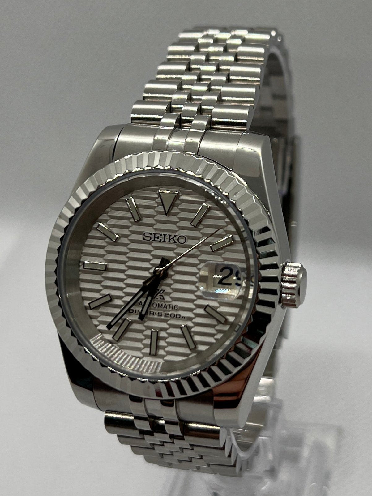 SeikoDatejust White dial